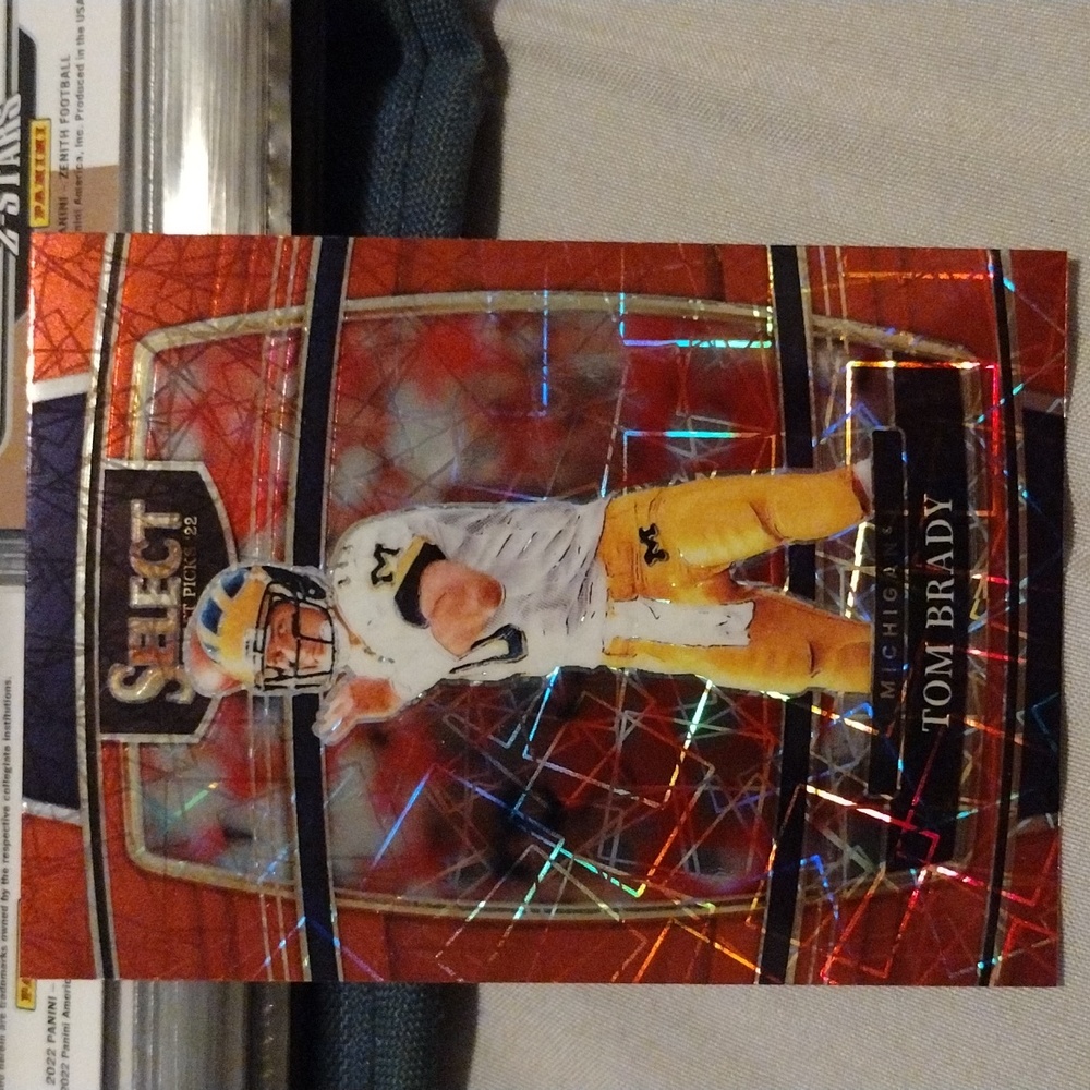 Tom Brady red Lazer Prizm 2022 select draft picks